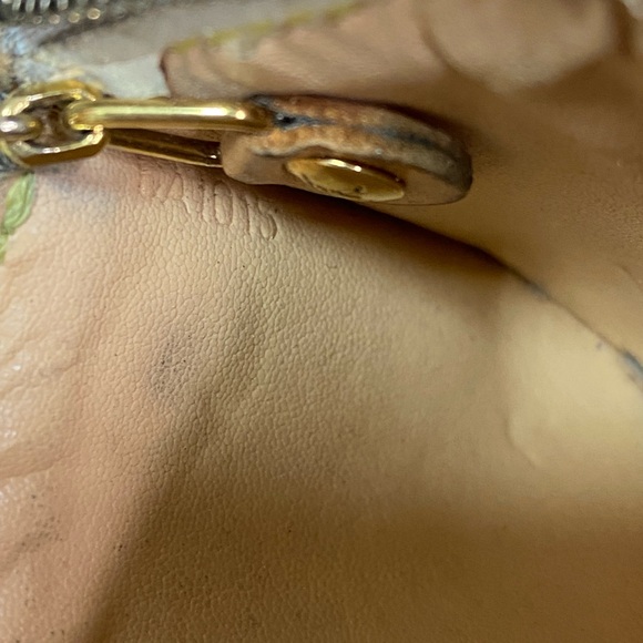 Louis Vuitton Multicolor Key Pouch "LIVE SHOW TODAY' - Picture 7 of 10